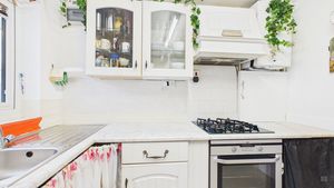 Photo 1- click for photo gallery